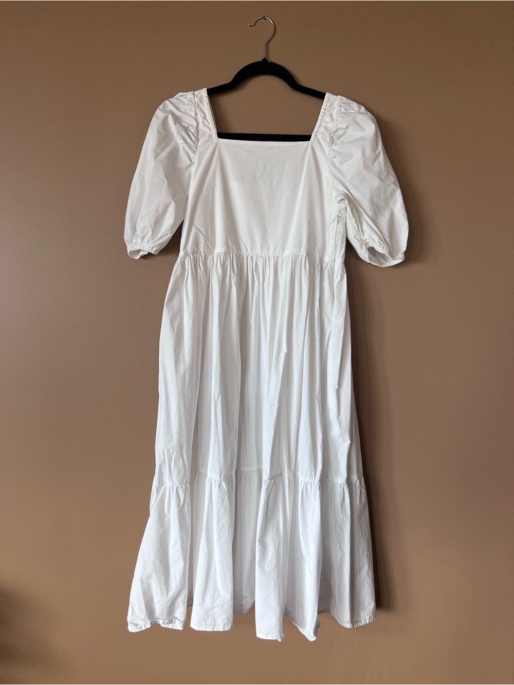 A Bronze Age White Puff-Sleeve Maxi Dress with Square Neck - Picture 2 of 5